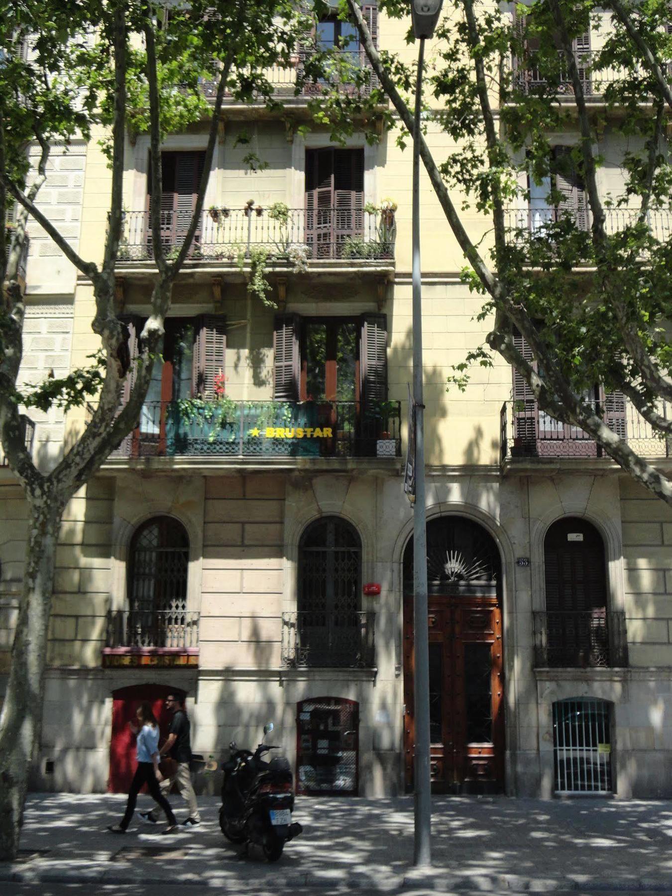 Casa de hóspedes Brustar Gotic-centric 2*
